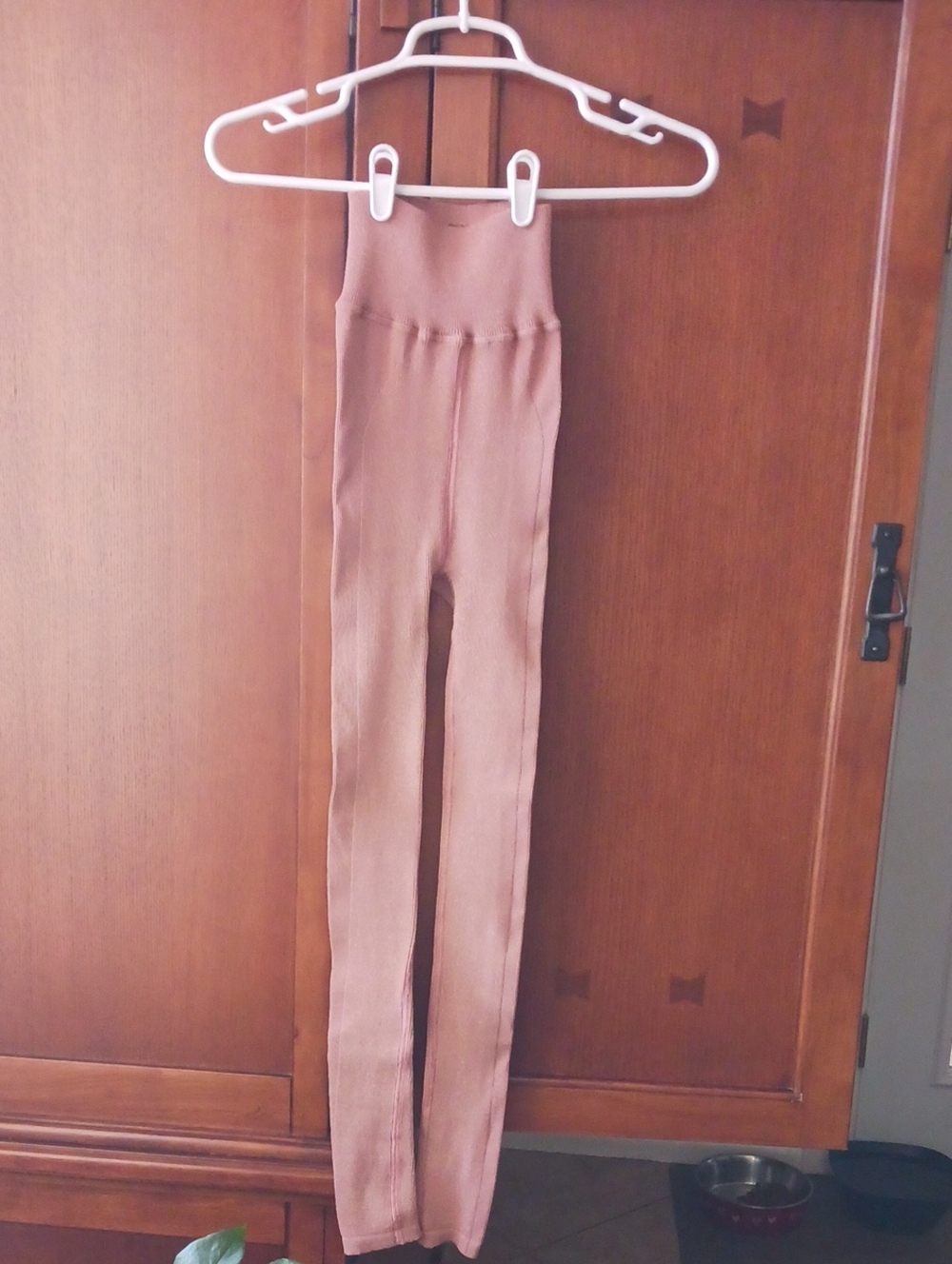 NWOT- Free People "Praxis" Shimmer Leggings For Women